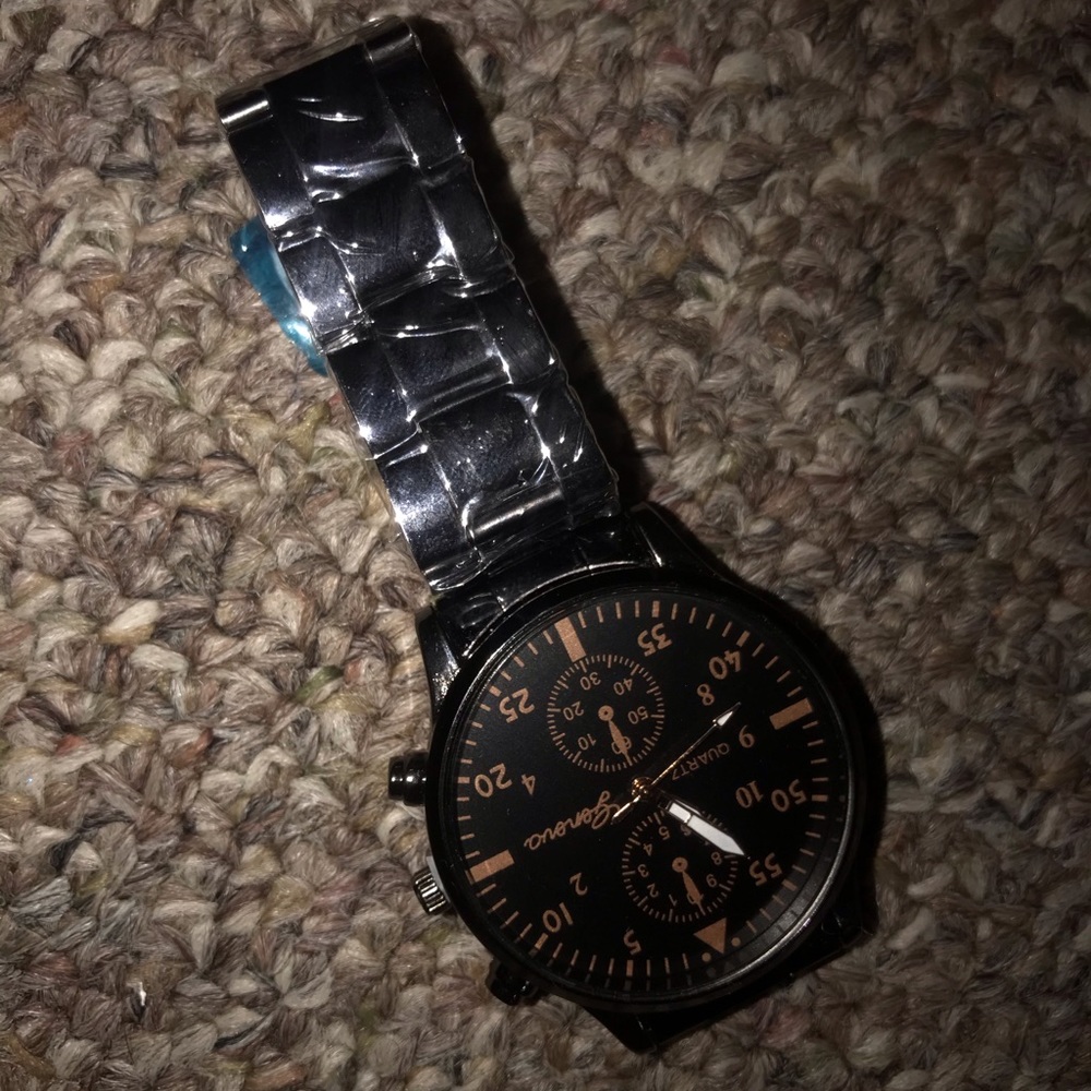 Watch - Picture 4 of 4